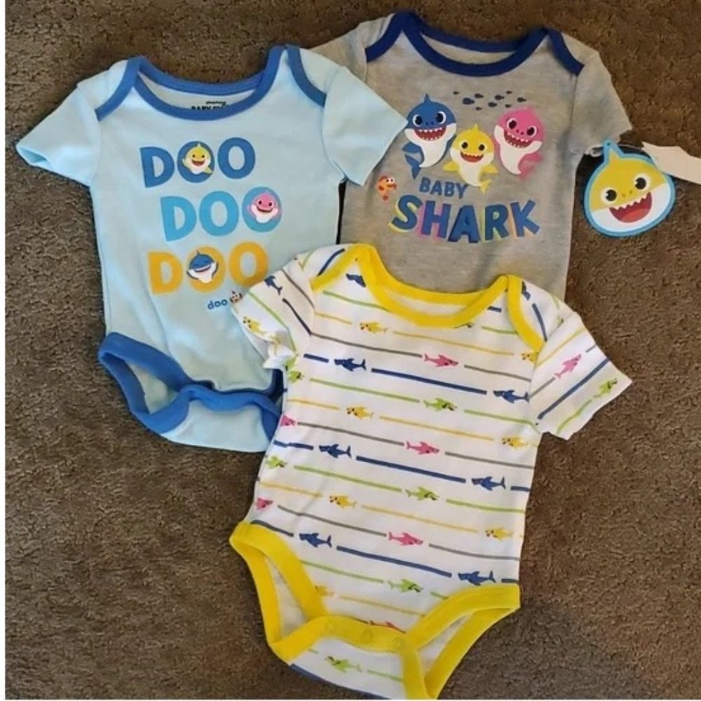 Baby Boys BABY SHARK 3 pc Bodysuit Onesie Set Size 0/3 months NWT
